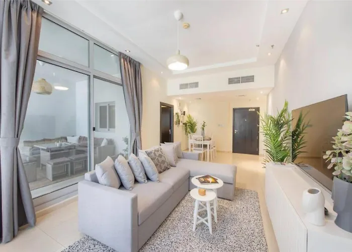 Summer Getaway Deal - 2 Bed, 10Min Walk To Beach