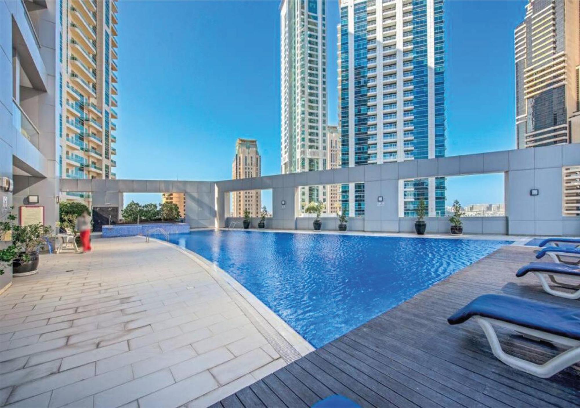 Apartment Summer Getaway - 2 Bed, 10min Walk To