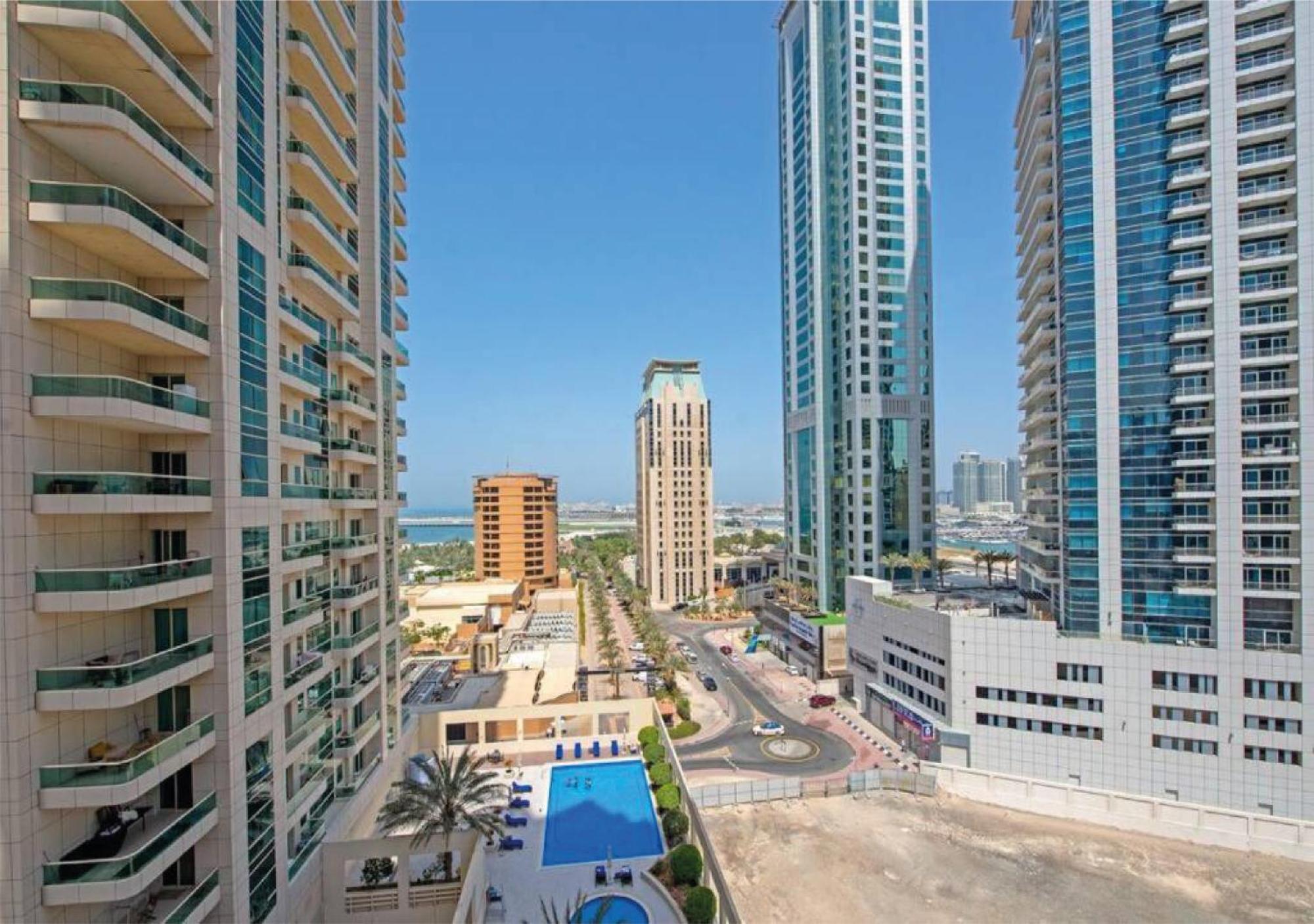Summer Getaway - 2 Bed, 10min Walk To * Dubai